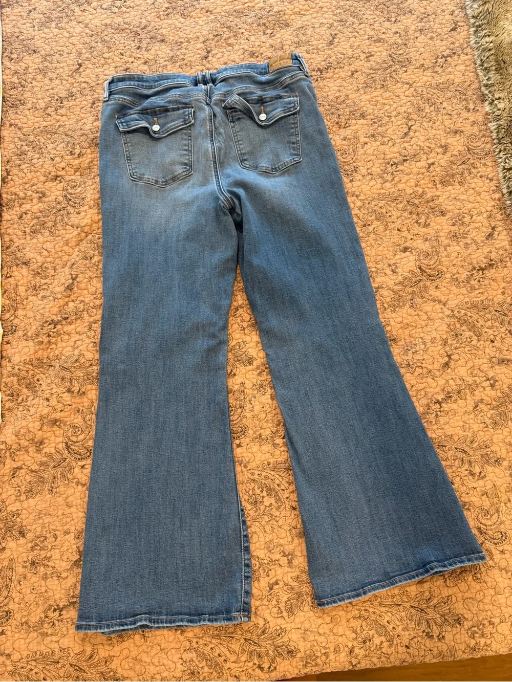 American Eagle Outfitters Low Rise Flare Jeans SZ 14